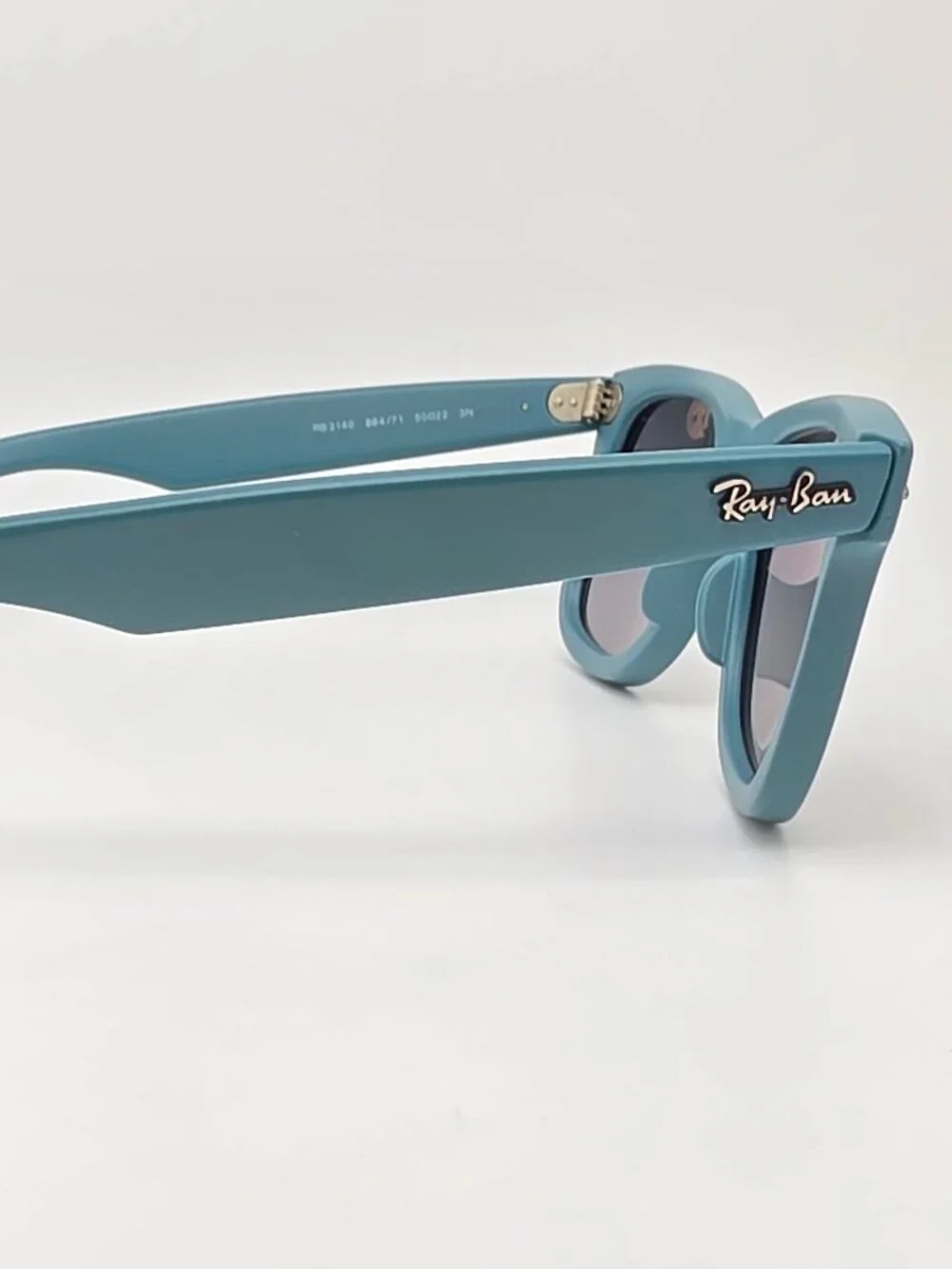 Ray-Ban this listing